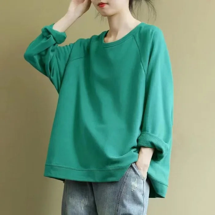 Sweter Damski | Oversize, Okrągły Dekolt oraz Długość poniżej Bioder
